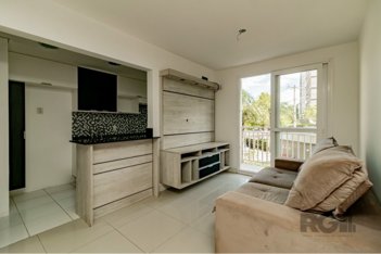 apartment em Rua Doutor Carlos Renato R. Fonseca, Jardim Sabará - Porto Alegre - RS