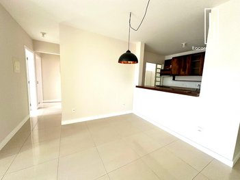 apartment em Rua Pedro Vieira Vidal, Pantanal - Florianópolis - SC