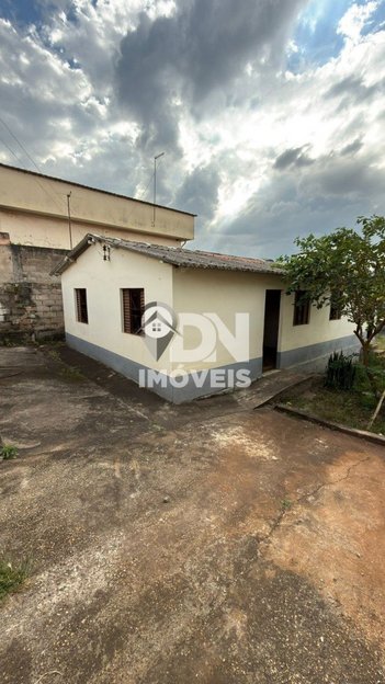house em Rua Mílton Campos, Sarzedo - Sarzedo - MG