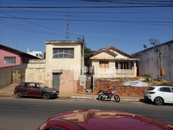 house em Rua Governador Pedro de Toledo, Centro - Laranjal Paulista - SP