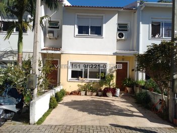 house em Edegar Pires de Castro, Hípica - Porto Alegre - RS