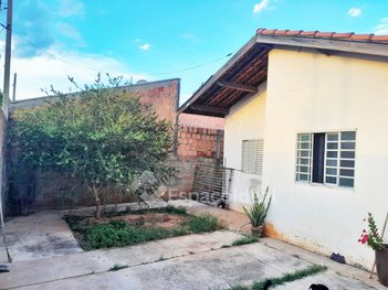 house em Rua Cristina Conceição Marques de Oliveira, Jardim Danúbio - Agudos - SP