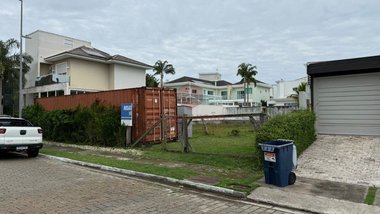 land_lot em Rua dos Robaletes, Jurerê - Florianópolis - SC
