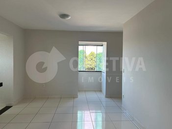 apartment em Rua Venongero Cabral de Melo, Presidente Roosevelt - Uberlândia - MG