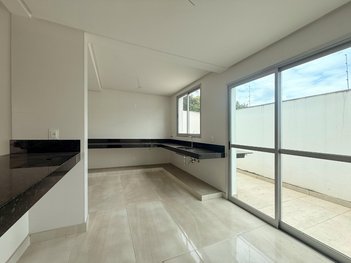 house em Rua Boa Vista, Parque Xangri-Lá - Contagem - MG