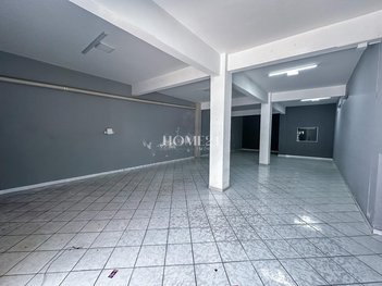 business em Rua São José dos Pinhais, Sítio Cercado - Curitiba - PR