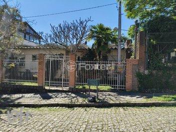 house em Rua de Souza Júnior, Medianeira - Porto Alegre - RS
