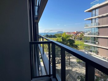 apartment em Rua dos Polvos, Jurerê - Florianópolis - SC