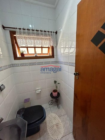 house em Avenida Jubis da Silva, Jardim Santa Maria - Jacareí - SP