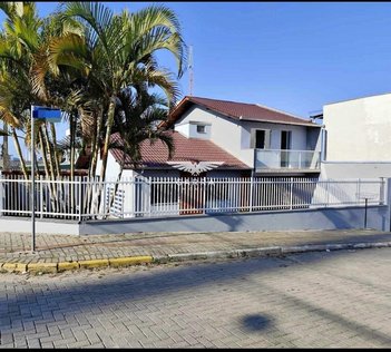 house em Rua Felicidade Pinto Figueiredo, Balneário Piçarras - Balneário Piçarras - SC