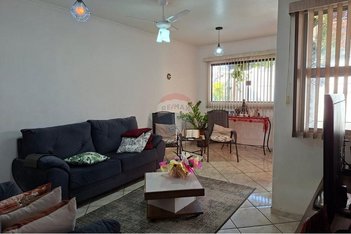 house em Rua Doutor Amador Jorge Siqueira Franco, Jardim Getúlio Vargas - Mogi Mirim - SP