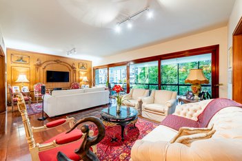 apartment em Avenida Carlos Gomes, Auxiliadora - Porto Alegre - RS