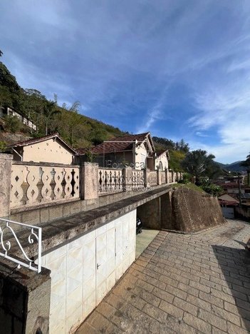 house em Rua Álvares de Azevedo, Corrêas - Petrópolis - RJ