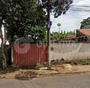 land_lot em Avenida Guia Lopes, Nossa Senhora das Graças - Uberlândia - MG