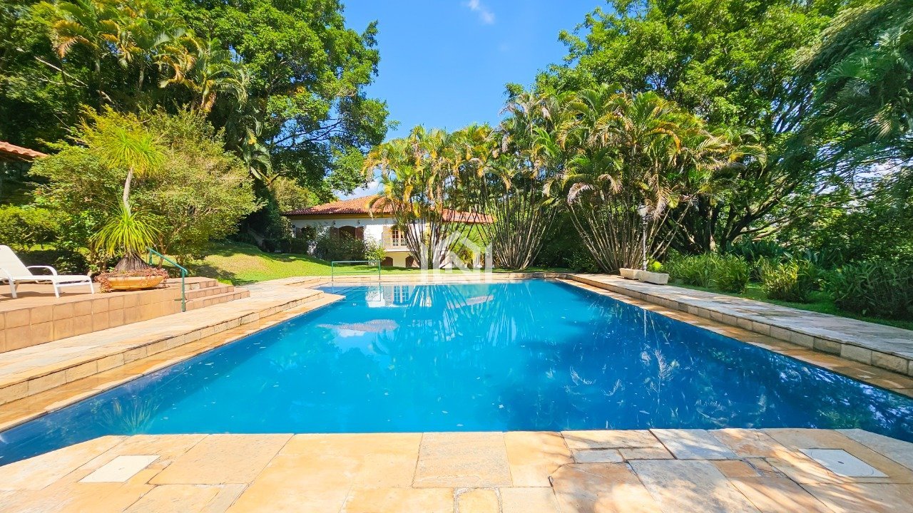 casa a venda no condominio chacara granja velha - piscina