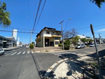 commercial_property em 25 de Julho, São João - Porto Alegre - RS