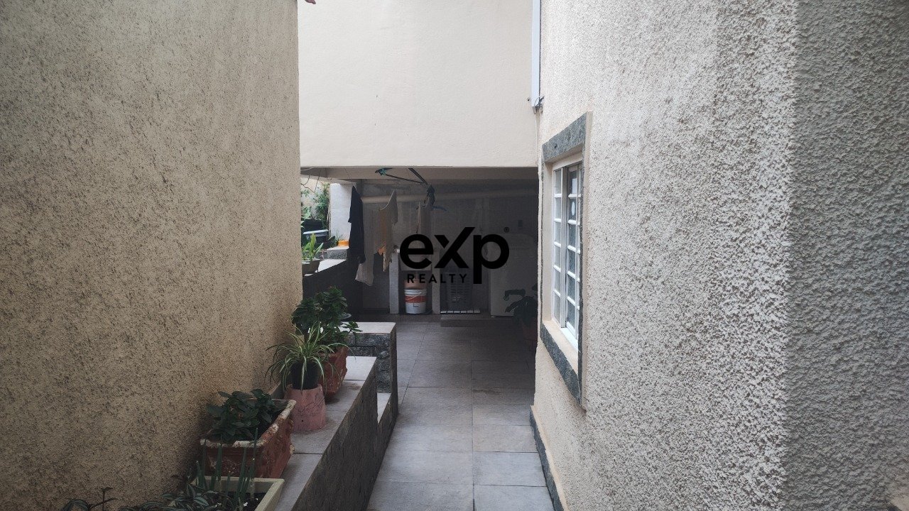 Acesso área de serviço