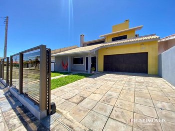 house em Rua Rio Negro, Centro - Xangri-Lá - RS