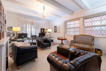 apartment em Vinte e Quatro de Outubro, Moinhos de Vento - Porto Alegre - RS