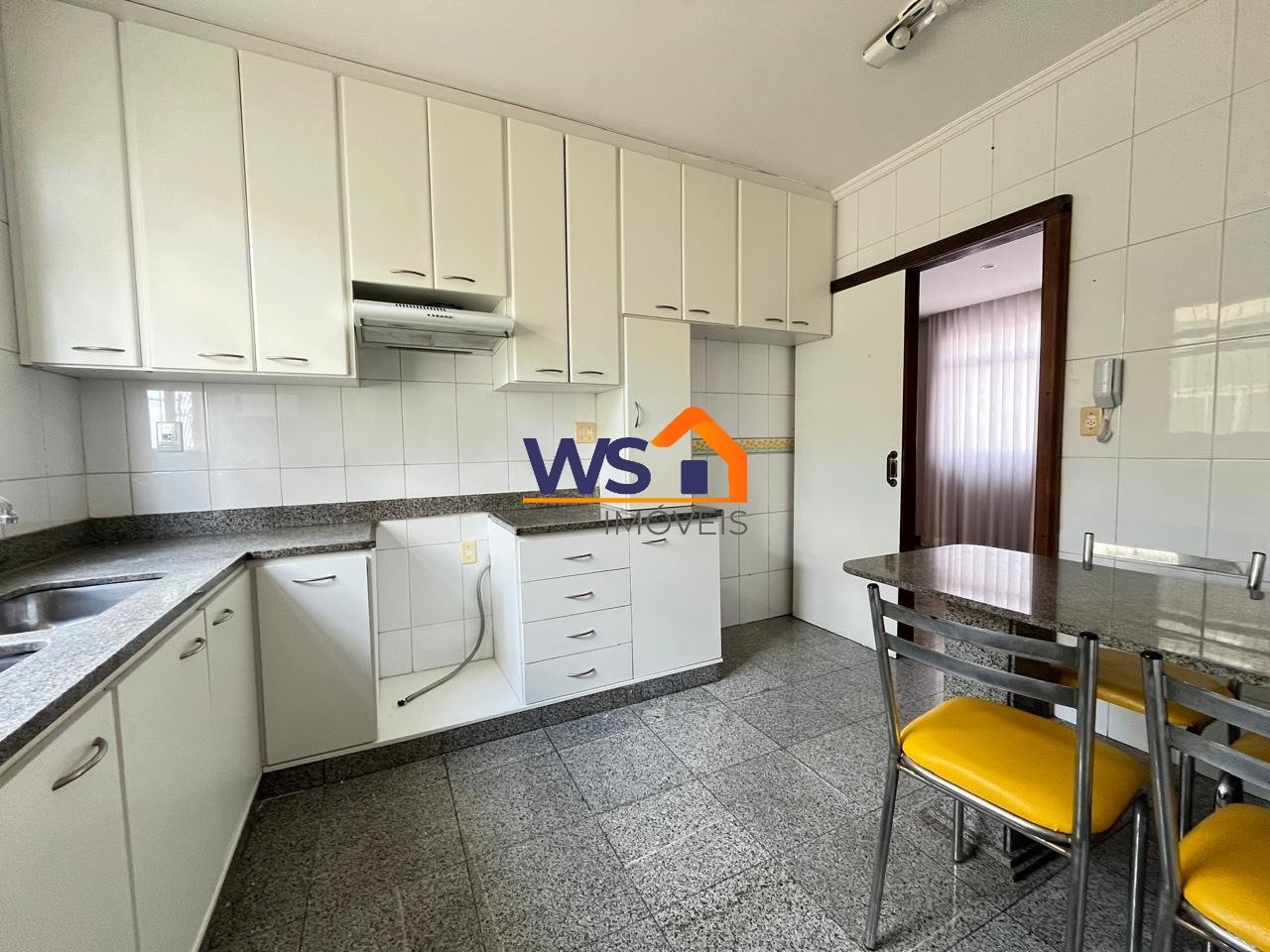 Apartamento com 4 quartos — Calafate, Belo Horizonte