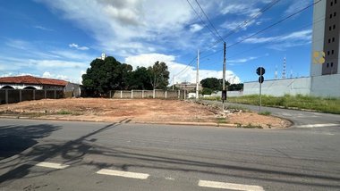 land_lot em Rua Estevão de Mendonça, Quilombo - Cuiabá - MT