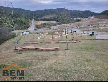 land_lot em Rua Marginal Oeste, Monte Alegre - Camboriú - SC
