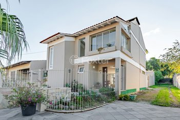 house em Rua Capão da Canoa, Ipanema - Porto Alegre - RS