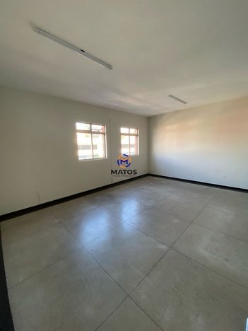 office em Avenida Brasília, Duquesa II (São Benedito) - Santa Luzia - MG