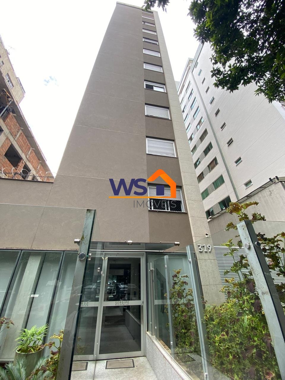 Apartamento com 2 quartos — Sagrada Família, Belo Horizonte