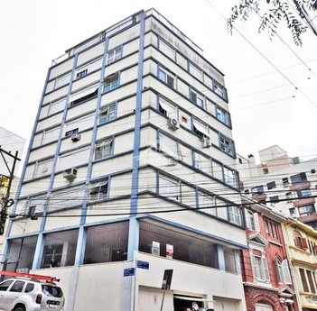 apartment em Rua General Cipriano Ferreira, Centro Histórico - Porto Alegre - RS