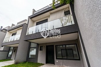 house em Rua Coronel Francisco de Paula Moura Brito, Bacacheri - Curitiba - PR