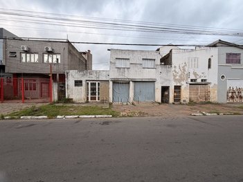 land_lot em Rua Dona Margarida, Navegantes - Porto Alegre - RS