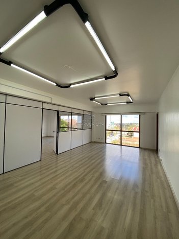 office em Rua Júlio de Castilhos, Centro - Farroupilha - RS