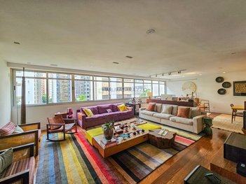 apartment em Rua Jerônimo da Veiga, Jardim Europa - São Paulo - SP