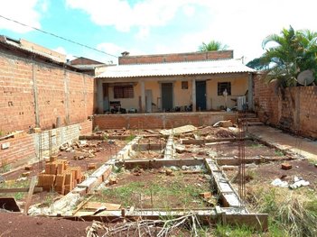 land_lot em Rua Nisa Maria Lopes do Carmo, Jardim Maria Luiza - Londrina - PR