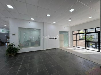 office em Avenida Dom Pedro I, Enseada - Guarujá - SP