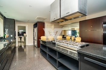apartment em Avenida Visconde de Guarapuava, Batel - Curitiba - PR