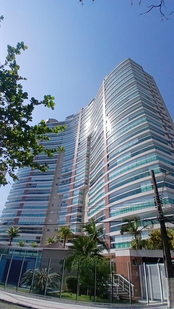 apartment em Rua Dona Vitória Yunes Stefano, Enseada - Guarujá - SP