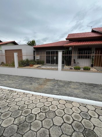 house em Rua João Bernardino Cruz, Centro - Tijucas - SC