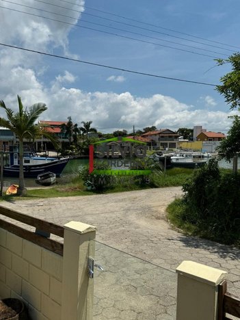 house em Servidão Bertolina Felicidade de Souza, Barra da Lagoa - Florianópolis - SC