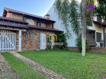 house em Rua Bernardino de Oliveira Fonseca, Centro - Gravataí - RS
