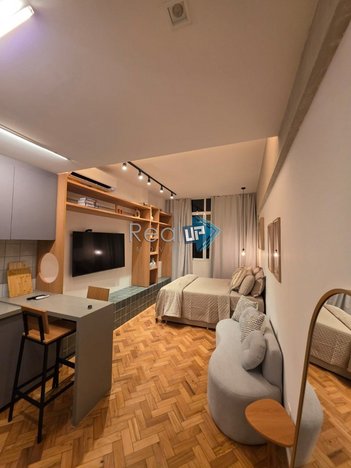 apartment em Avenida Nossa Senhora de Copacabana, Copacabana - Rio de Janeiro - RJ