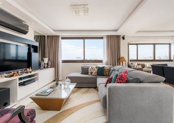 apartment em Rua Tito Lívio Zambecari, Mont Serrat - Porto Alegre - RS