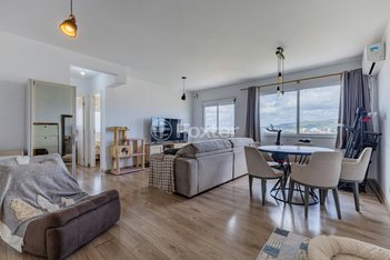 apartment em Avenida Dom Cláudio José Gonçalves Ponce de Leão, Vila Ipiranga - Porto Alegre - RS