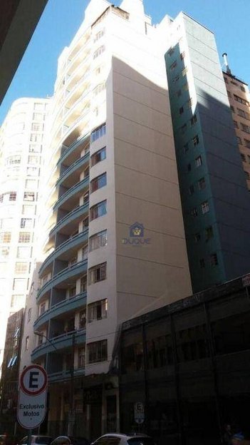 apartment em Rua Candido Lopes, Centro - Curitiba - PR