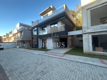 house em Avenida Cândido Hartmann, Bigorrilho - Curitiba - PR