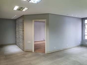 office em Avenida Prudente de Morais, Santo Antônio - Belo Horizonte - MG