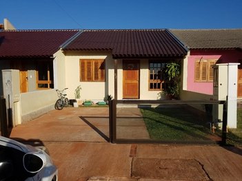 house em Rua Bento Freitas, Neópolis - Gravataí - RS