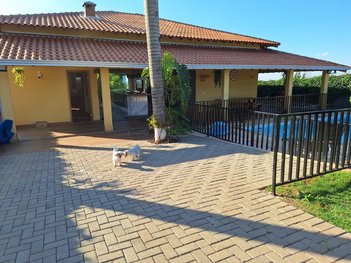 agricultural em Rua Álvaro Godoy, São Lourenço - Londrina - PR