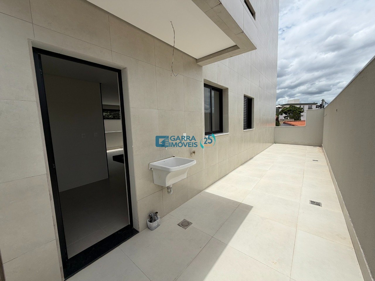 Apartamento com 3 quartos — Planalto, Belo Horizonte